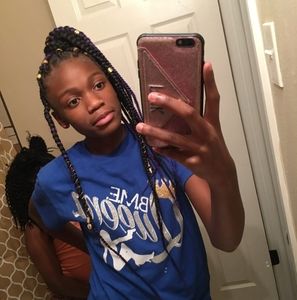 Meet your Posher, Lisha